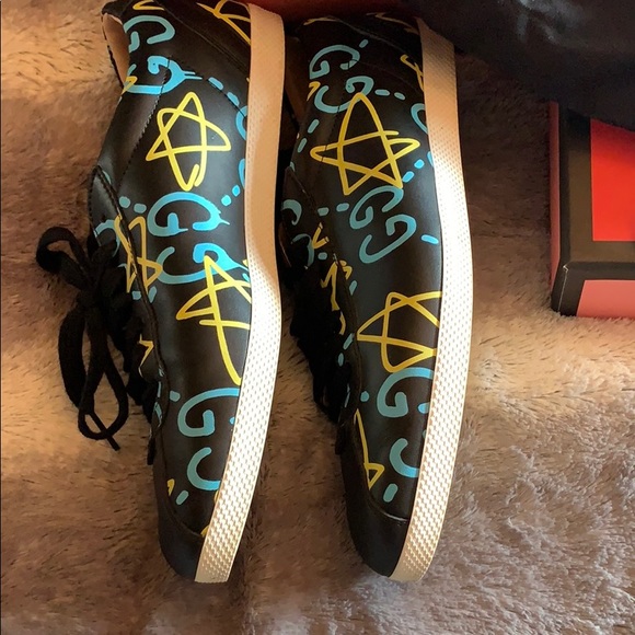 Gucci Ghost Sneakers - Picture 7 of 16